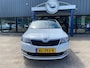 Skoda Rapid Spaceback 1.0 TSI 95pk Clever met Navi, Trekhaak en Stoelverw.