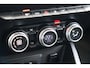 Dacia Duster 1.0 TCe Bi-Fuel Prestige | Navigatie | Cruise Control | Climate Control | DAB | Trekhaak