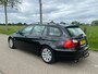 BMW 3-Serie Touring 320i Automaat/Leder/ Groot scherm