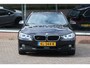 BMW 3-Serie Touring 320d EffitDyn Edit. High Exe. ADAP-CRUIS_PRO-NAVI_HUDUP_CAM_LED.
