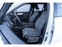 Volvo XC40 B4 Plus Dark | Google Maps | Trekhaak | Verwarmbare voorruit | Geheugen best. stoel | Adaptive Cruise | Stoel-/stuurverwarming | Keyless entry