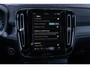 Volvo XC40 B4 Plus Dark | Google Maps | Trekhaak | Verwarmbare voorruit | Geheugen best. stoel | Adaptive Cruise | Stoel-/stuurverwarming | Keyless entry