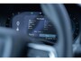 Volvo XC40 B4 Plus Dark | Google Maps | Trekhaak | Verwarmbare voorruit | Geheugen best. stoel | Adaptive Cruise | Stoel-/stuurverwarming | Keyless entry