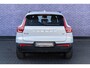 Volvo XC40 B4 Plus Dark | Google Maps | Trekhaak | Verwarmbare voorruit | Geheugen best. stoel | Adaptive Cruise | Stoel-/stuurverwarming | Keyless entry