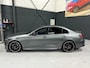 Mercedes-Benz C-klasse 180 AMG Line Automaat - Leder - Navigatie - Camera - Panoramadak - Full Option - Nieuwstaat - 1e Eigenaar