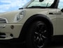 MINI One Cabrio Sidewalk