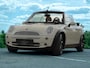 MINI One Cabrio Sidewalk