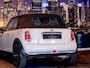MINI One Cabrio Sidewalk