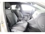Volkswagen Taigo 1.5 TSI R-Line 150 PK DSG (Automaat) | Panorama dak | Black Style pakket | Parkeer camera | Stoelverwarming |