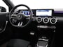Mercedes-Benz A-klasse 180 Business Solution AMG | Elektrisch bedienbaar panorama-dak | Achteruitrijcamera | 19inch Multispaak velgen | Mulitbeam koplampen