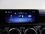 Mercedes-Benz A-klasse 180 Business Solution AMG | Elektrisch bedienbaar panorama-dak | Achteruitrijcamera | 19inch Multispaak velgen | Mulitbeam koplampen