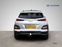 Hyundai Kona Electric EV Premium 64 kWh 3-Fase Lader | Schuif-/Kanteldak | Navigatie | Stoelventilatie + -verwarming | Head-Up Display | Leder | Adapt. Cruise Control | Rijklaarprijs!