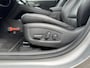 Hyundai Kona Electric EV Premium 64 kWh 3-Fase Lader | Schuif-/Kanteldak | Navigatie | Stoelventilatie + -verwarming | Head-Up Display | Leder | Adapt. Cruise Control | Rijklaarprijs!