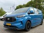 Ford Transit Custom 300 2.0 TDCI L2H1 Limited DC 136pk | SCI | Dubbele Cabine | Digital Aqua Blue | Trekhaak | Dubbele Schuifdeur | Bijrijdersstoel | Sidesteps | Bumperpakket | Zwarte velgen  | Stoelverwarming | Camera