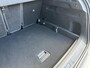 Peugeot 3008 1.2 Hybrid 145 PK Allure | Bouwjaar 2025 | Automaat | Panorama Navigatie | Keyless Entry | Parkeer Camera | Cruise Control | AGR Stoel | Stoelverwarming | Climate Control | LED Verlichting | 19 Inch Lichtmetalen Velgen |