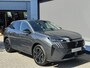 Peugeot 3008 1.2 Hybrid 145 PK Allure | Bouwjaar 2025 | Automaat | Panorama Navigatie | Keyless Entry | Parkeer Camera | Cruise Control | AGR Stoel | Stoelverwarming | Climate Control | LED Verlichting | 19 Inch Lichtmetalen Velgen |