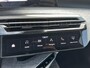 Peugeot 3008 1.2 Hybrid 145 PK Allure | Bouwjaar 2025 | Automaat | Panorama Navigatie | Keyless Entry | Parkeer Camera | Cruise Control | AGR Stoel | Stoelverwarming | Climate Control | LED Verlichting | 19 Inch Lichtmetalen Velgen |