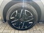 Peugeot 3008 1.2 Hybrid 145 PK Allure | Bouwjaar 2025 | Automaat | Panorama Navigatie | Keyless Entry | Parkeer Camera | Cruise Control | AGR Stoel | Stoelverwarming | Climate Control | LED Verlichting | 19 Inch Lichtmetalen Velgen |