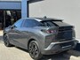 Peugeot 3008 1.2 Hybrid 145 PK Allure | Bouwjaar 2025 | Automaat | Panorama Navigatie | Keyless Entry | Parkeer Camera | Cruise Control | AGR Stoel | Stoelverwarming | Climate Control | LED Verlichting | 19 Inch Lichtmetalen Velgen |