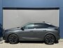 Peugeot 3008 1.2 Hybrid 145 PK Allure | Bouwjaar 2025 | Automaat | Panorama Navigatie | Keyless Entry | Parkeer Camera | Cruise Control | AGR Stoel | Stoelverwarming | Climate Control | LED Verlichting | 19 Inch Lichtmetalen Velgen |