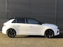 Opel Astra Electric 54 kWh GS | Trekhaak | Navigatie | Adaptive Cruise | Stuur- en Stoelverwarming | Parkeercamera | AGR Stoelen