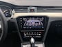 Volkswagen Passat Variant R-Line Business 1.5 TSI 150pk DSG Automaat Adaptive cruise control, Naviatie, Achteruitrijcamera, LED matrix koplampen, Stoelverwarming, Parkeersensoren