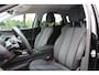 Peugeot 3008 1.2 PureTech Allure / Trekhaak / Navigatie / Parkeerhulp V+A / 18'' / Half leder / Getint glas / Dodehoek / Stoelverwarming / Cruise Control