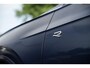 Volkswagen Touareg 3.0 V6 TFSi 4WD R-Line VW-garantie 5jaar / 100.000km | Panoramisch schuifdak | Trekhaak elektrisch | Adaptieve Cruise Control | Leder "Puglia" "R-logo' zwart/ blauwe stikking | 22" Lichtmetalen velgen "Estoril", zwart