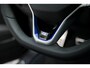 Volkswagen Touareg 3.0 V6 TFSi 4WD R-Line VW-garantie 5jaar / 100.000km | Panoramisch schuifdak | Trekhaak elektrisch | Adaptieve Cruise Control | Leder "Puglia" "R-logo' zwart/ blauwe stikking | 22" Lichtmetalen velgen "Estoril", zwart