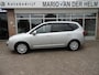 Kia Carens 2.0 CVVT X-tra