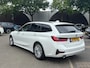 BMW 3-Serie Touring 330e High Executive TREKHAAK AFNEEMBAAR | LASERLIGHT | HEAD UP