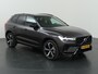 Volvo XC60 2.0 T6 Plug-in hybrid AWD R-Design | Trekhaak Electr. | Sportstoelen | Harman-Kardon | 360° Camera | Panoramadak | Standverwarming |