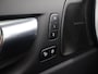 Volvo XC60 2.0 T6 Plug-in hybrid AWD R-Design | Trekhaak Electr. | Sportstoelen | Harman-Kardon | 360° Camera | Panoramadak | Standverwarming |
