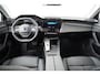 Peugeot 308 1.6 Plug-in Hybrid 180pk Allure Avantage | Navigatie | Camera | Adap. Cruise control | Comfortstoelen | Stoel+stuurverwarming | 17" lichtmetalen velgen |