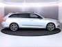 Skoda Superb Combi 1.5 TSI ACT Sportline Business 150 pk Automaat (DSG) | Navigatie | Panoramadak | Parkeersensoren | Achteruitrijcamera | Adaptieve cruise control | Stoelverwarming V+A |