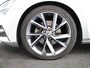Skoda Superb Combi 1.5 TSI ACT Sportline Business 150 pk Automaat (DSG) | Navigatie | Panoramadak | Parkeersensoren | Achteruitrijcamera | Adaptieve cruise control | Stoelverwarming V+A |