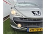 Peugeot 207 1.6 16V CC Feline