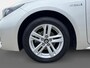 Suzuki Swace 1.8 Hybrid Select | Apple Carplay/Android Auto | Achteruitrij Camera | Adaptive Cruise Control | Automaat | Climate Control | Hybride | LMV | 12 Maanden BOVAG Garantie | 8 Weg Vrst. Stoel |