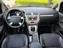 Ford C-Max 2.0-16V Titanium Clima/Cruise/PDC/Panorama/Netjes