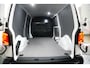 Volkswagen Transporter 2.0 TDI L2H1 150 pk | Standkachel | Trekhaak | Apple Car Play |