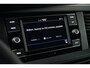 Volkswagen Transporter 2.0 TDI L2H1 150 pk | Standkachel | Trekhaak | Apple Car Play |