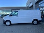 Volkswagen Transporter 2.0 TDI L2H1 150 pk | Standkachel | Trekhaak | Apple Car Play |