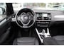 BMW X3 xDrive28i F25 High Executive X-Line | 245 pk | Camera | Head-up | 19 inch | Dakraam | Harman-kardon | Navi | Sportstuur | Xenon | PDC | Leer | ➡️