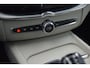 Volvo XC60 D4 AWD EU6 Momentum Autm met Leer/Trekhk/RIJKLAAR!