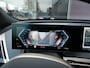 BMW iX xDrive50 BUSINESS ED. PLUS | 112 kWh | PANORAMA | CRYSTAL | TREKHAAK | LUCHTVERING | 1e EIG!!