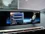 BMW iX xDrive50 BUSINESS ED. PLUS | 112 kWh | PANORAMA | CRYSTAL | TREKHAAK | LUCHTVERING | 1e EIG!!