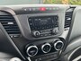 IVECO Daily 35S14 2.3 140 PK E6 / L2H2 / FABRIEKSGAR T/M 23-10-2025 / 40.338 KM / AIRCO / 3-ZITS / 3.5 TONS TREKHAAK