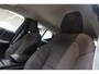Volvo XC40 T2 Momentum Automaat 130pk | Navigatie Full Map | Volvo On Call | Climate Control | Cruise Control | Parkeersensoren achter |