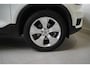 Volvo XC40 T2 Momentum Automaat 130pk | Navigatie Full Map | Volvo On Call | Climate Control | Cruise Control | Parkeersensoren achter |