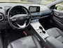 Hyundai Kona Electric EV Premium 64 kWh 3-Fase Lader | Navigatie | Stoelventilatie + -verwarming | Head-Up Display | Leder | Adapt. Cruise Control | Rijklaarprijs!
